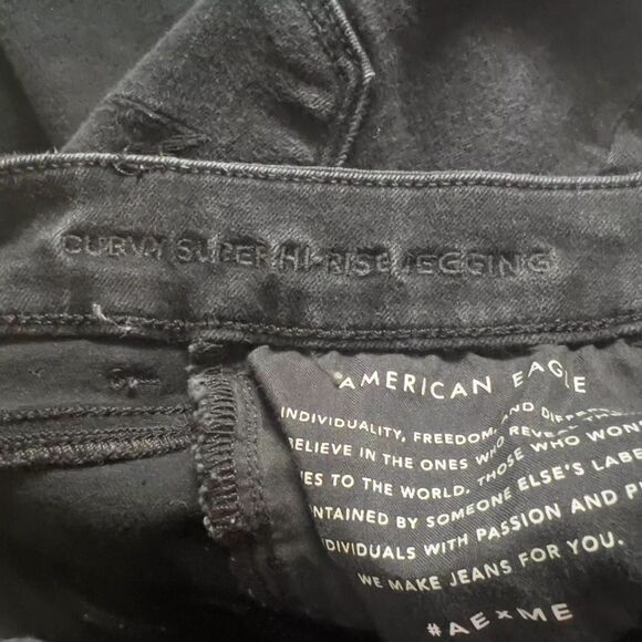 American Eagle Curvy Super Hi Rise Jeggings Women's Size 4 Black 28" Inseam - Picture 4 of 4